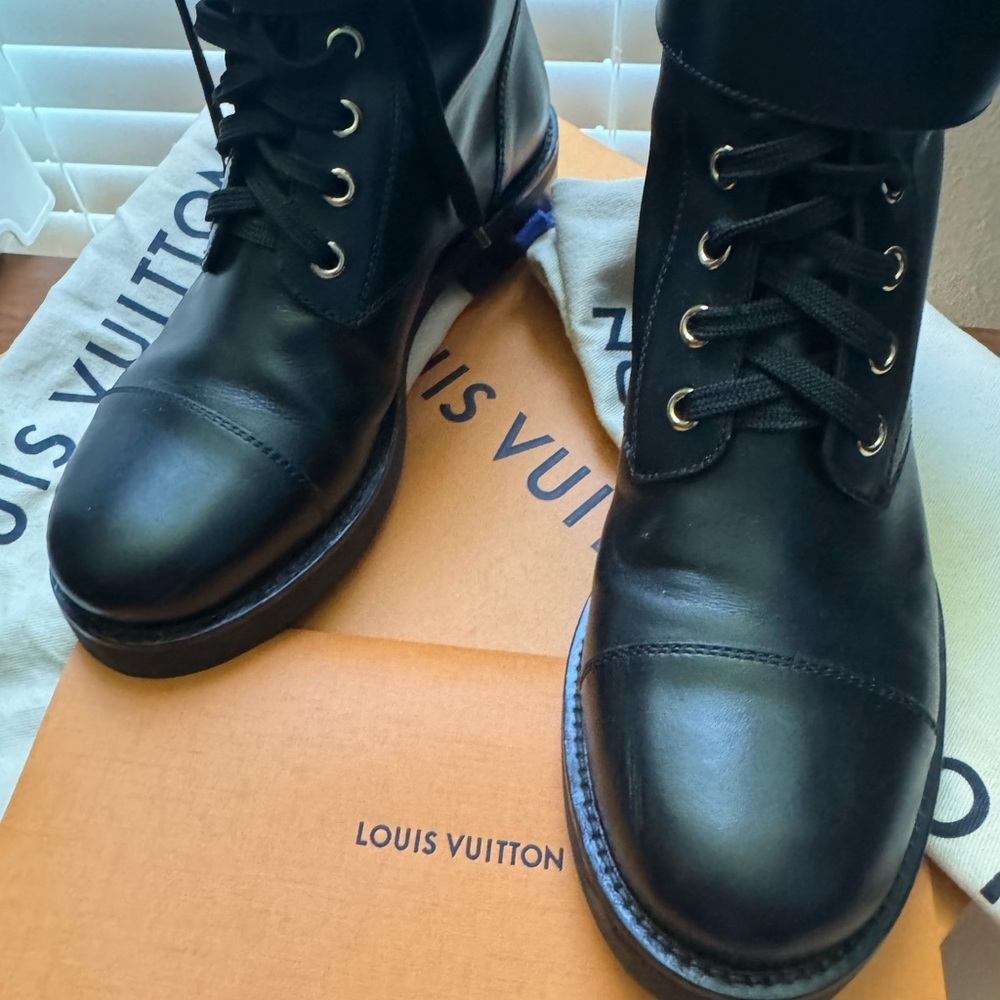 Authentic Louis Vuitton Black Leather Combat Boots women’s Sz 6 - Picture 4 of 14